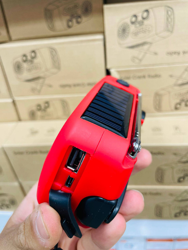 اسپیکر و رادیو solar crank radio